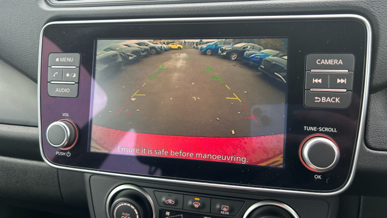 Nissan LEAF 110kW Acenta 39kWh 5dr Auto Electric Hatchback